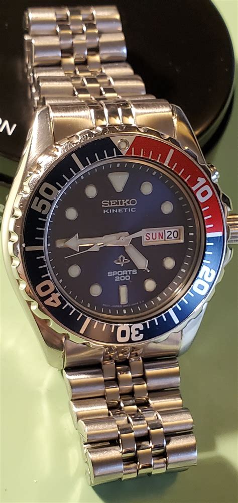 pepsi bezel dive watch.